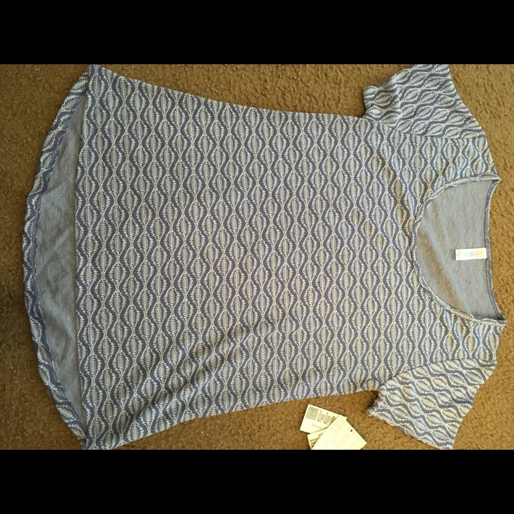 Lularoe classic T size XS NWT